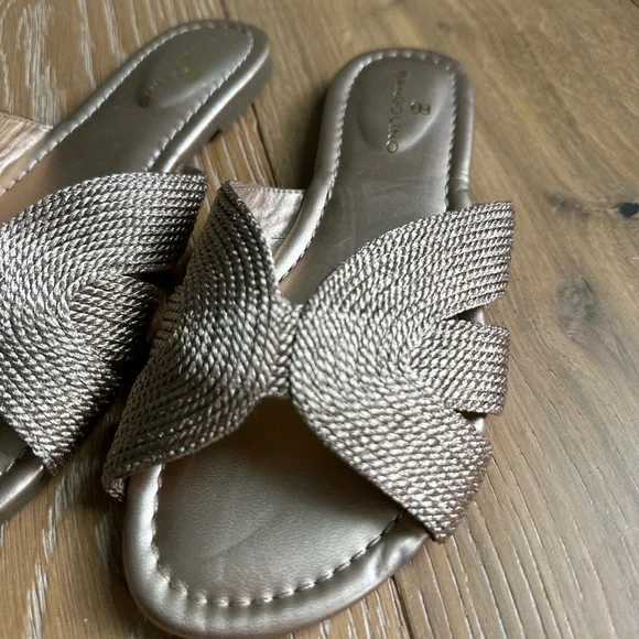 Bandolino rose Gold Sandals with Criss-Cross Strap - Picture 5 of 10